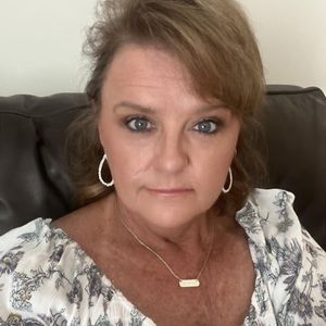 Meet your Posher, Renee